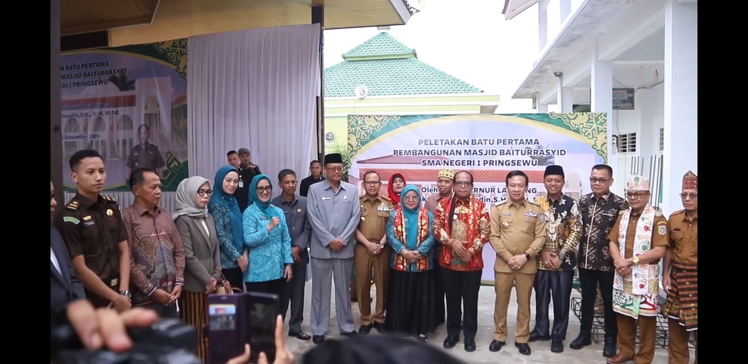 Peletakkan Batu Pertama Pembangunan Masjid di SMA Negeri 1 Pringsewu